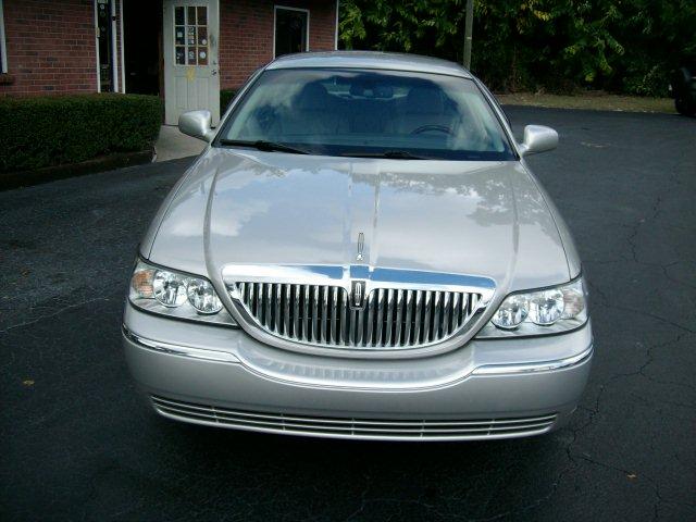 Lincoln Town Car 2006 photo 1