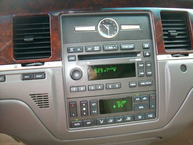 Lincoln Town Car 2006 photo 3