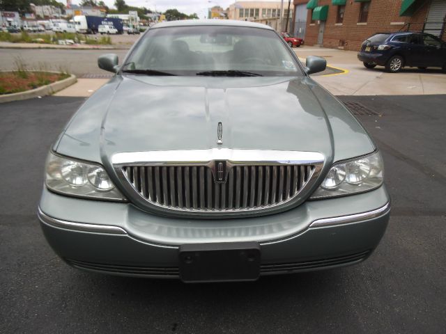 Lincoln Town Car 2006 photo 1