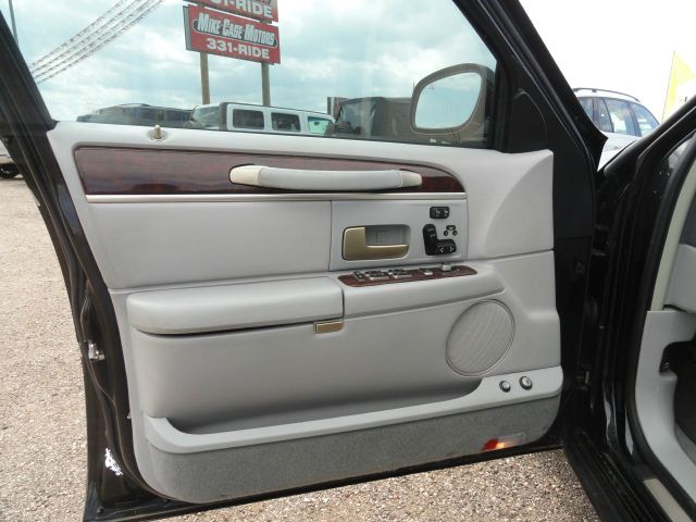 Lincoln Town Car 2006 photo 3