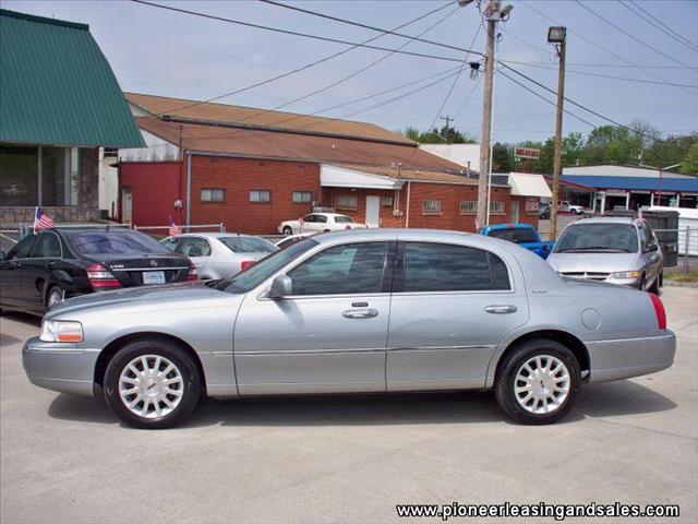 Lincoln Town Car 2006 photo 4