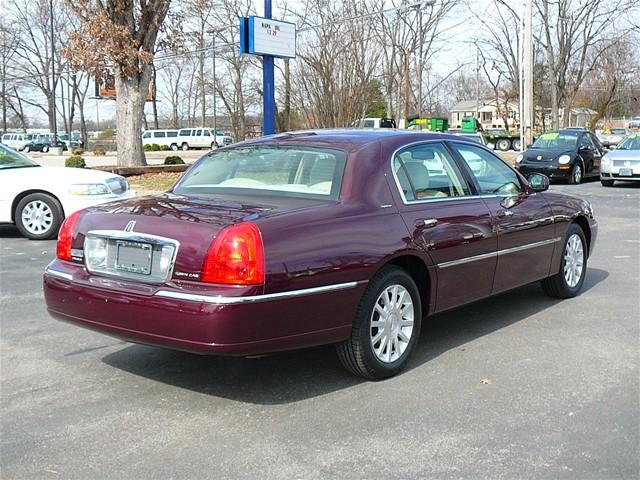 Lincoln Town Car 2006 photo 4