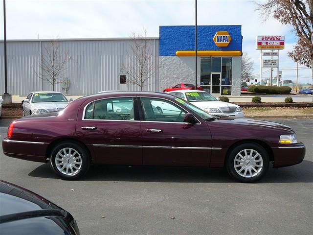 Lincoln Town Car 2006 photo 5