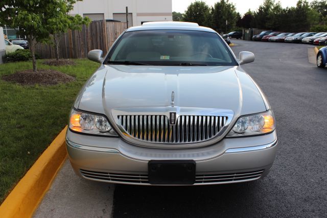 Lincoln Town Car 2006 photo 18