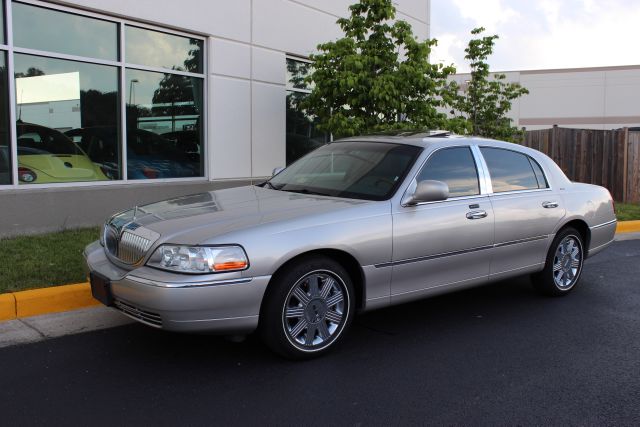 Lincoln Town Car 2006 photo 19