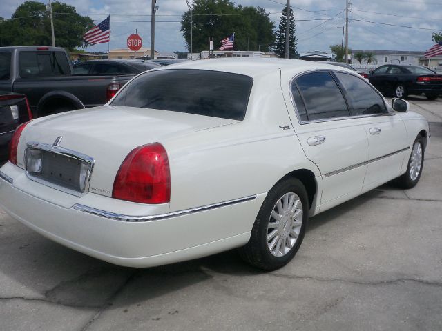 Lincoln Town Car 2006 photo 7