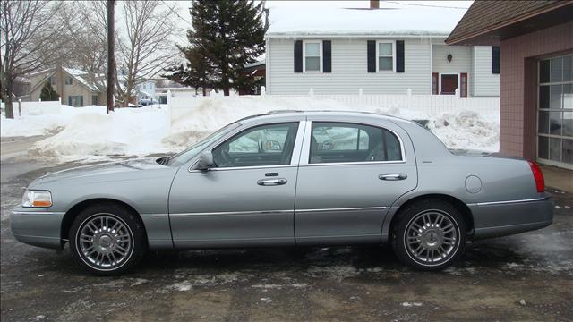 Lincoln Town Car 2006 photo 3