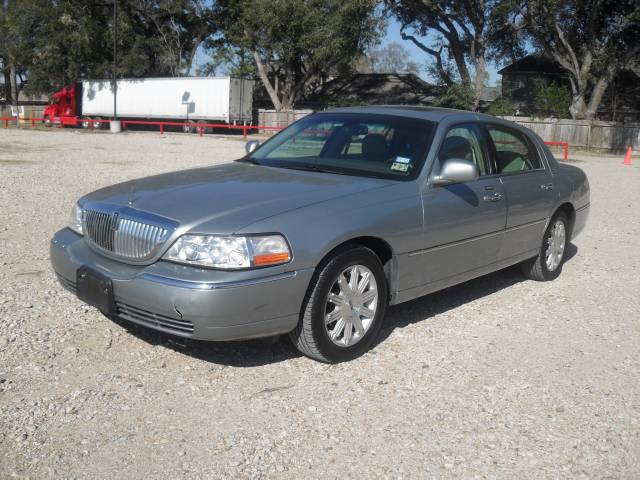 Lincoln Town Car 2006 photo 1