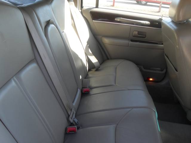 Lincoln Town Car 2006 photo 5