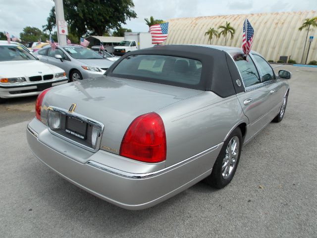 Lincoln Town Car 2006 photo 55