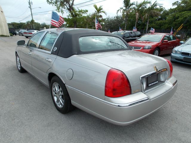 Lincoln Town Car 2006 photo 57