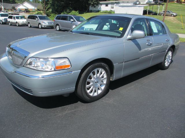 Lincoln Town Car 2006 photo 1