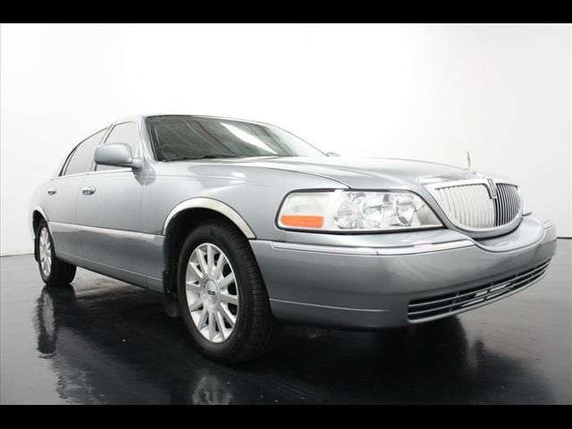 Lincoln Town Car 2006 photo 1