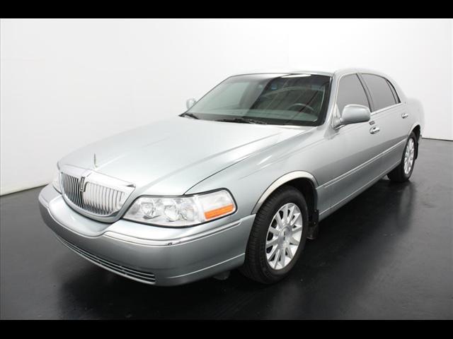 Lincoln Town Car 2006 photo 3