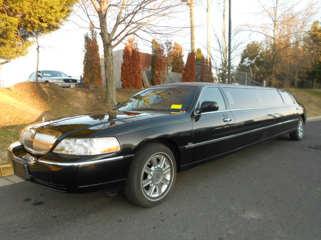 Lincoln Town Car 2007 photo 1