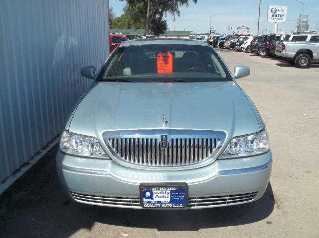 Lincoln Town Car 2007 photo 2