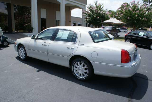 Lincoln Town Car 2007 photo 1