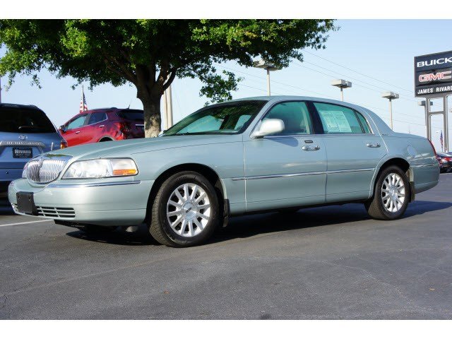 Lincoln Town Car 2007 photo 3