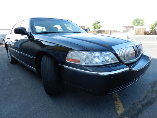 Lincoln Town Car 2007 photo 1