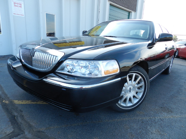 Lincoln Town Car 2007 photo 2