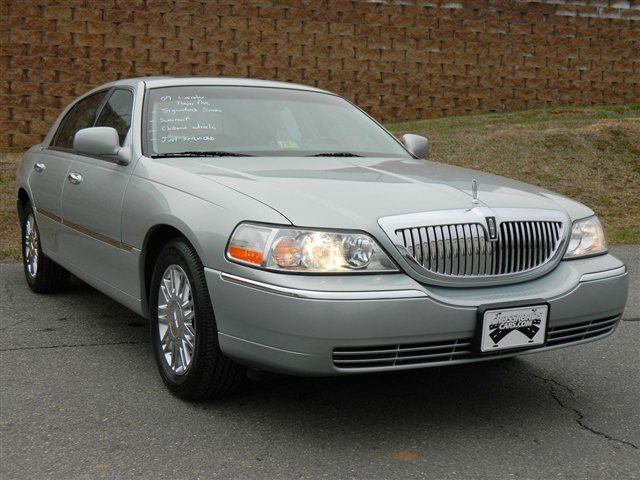 Lincoln Town Car DOWN 4.9 WAC Unspecified