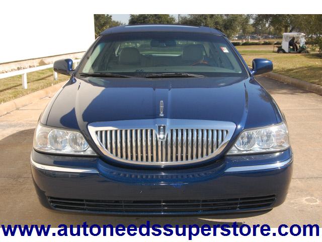 Lincoln Town Car 2007 photo 1