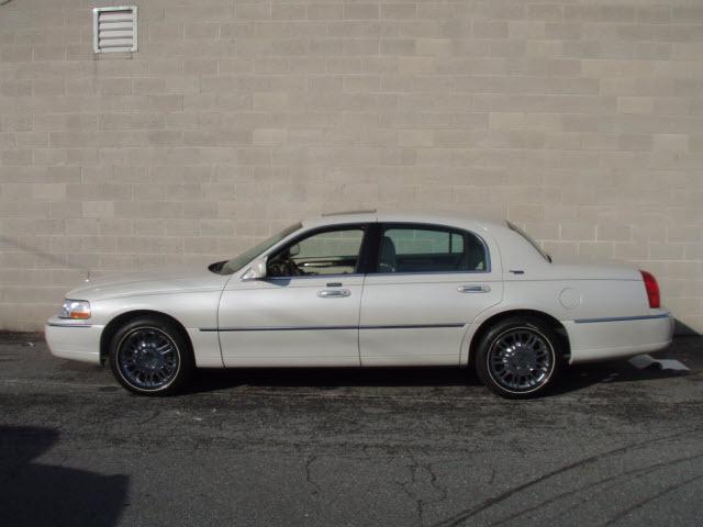 Lincoln Town Car 2007 photo 5