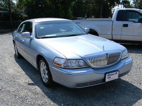 Lincoln Town Car 2010 photo 1