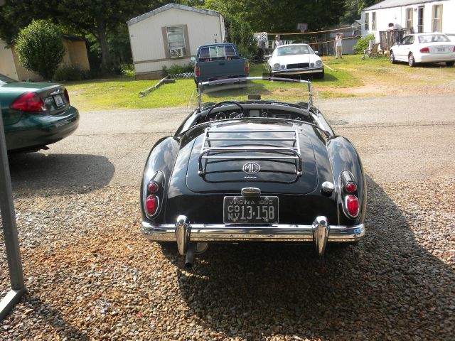 MG MGB 1960 photo 3