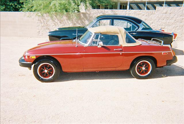 MG MGB 1979 photo 1