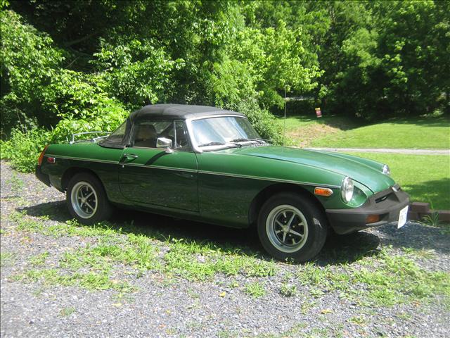 MG MGB 1979 photo 3