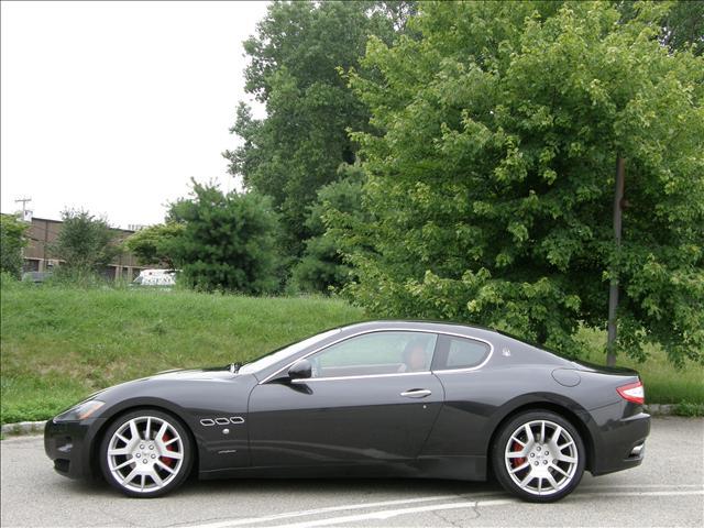 Maserati GranTurismo 2008 photo 2