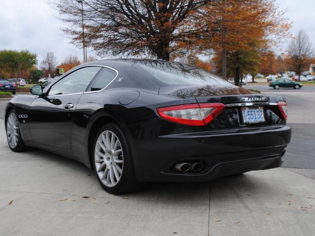 Maserati GranTurismo 2009 photo 2