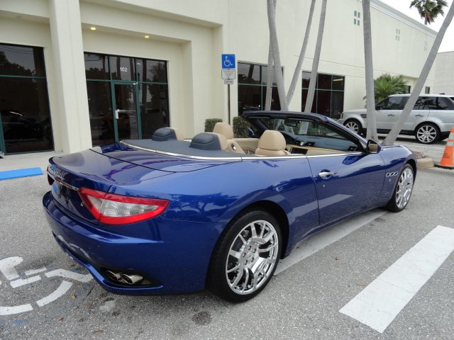 Maserati GranTurismo 2010 photo 3