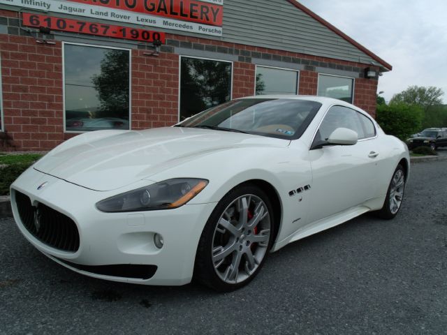 Maserati GranTurismo 2010 photo 3