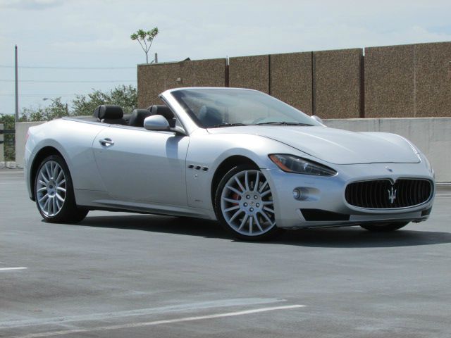 Maserati GranTurismo 2011 photo 1