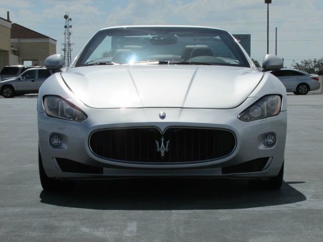 Maserati GranTurismo 2011 photo 3