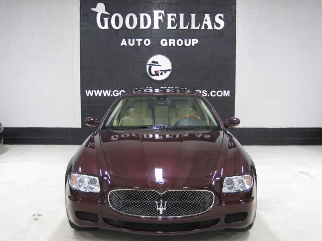 Maserati Quattroporte 2005 photo 2