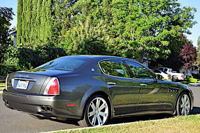 Maserati Quattroporte 2006 photo 4