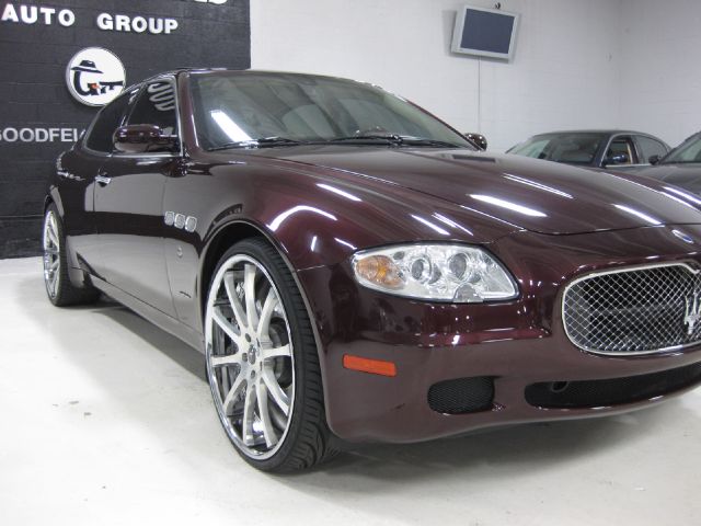 Maserati Quattroporte 2006 photo 21