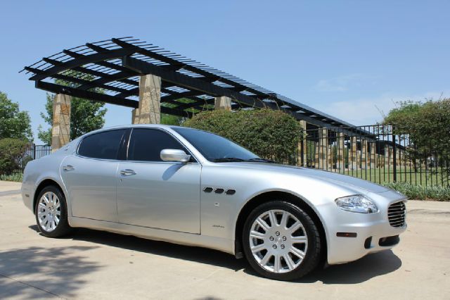 Maserati Quattroporte 2006 photo 2