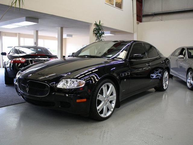 Maserati Quattroporte SE 5-door Sedan