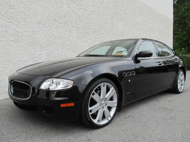 Maserati Quattroporte 2007 photo 2