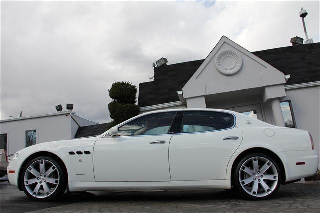 Maserati Quattroporte 2007 photo 4