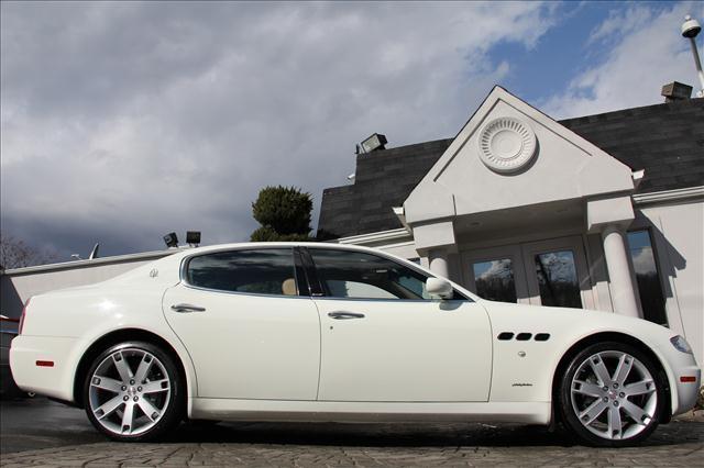 Maserati Quattroporte 2007 photo 5