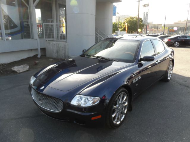 Maserati Quattroporte 2007 photo 26