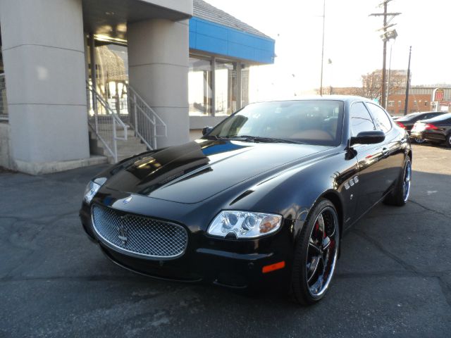 Maserati Quattroporte 2007 photo 21