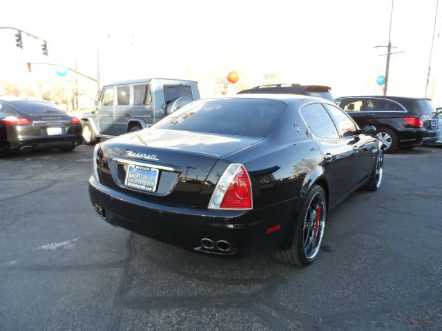 Maserati Quattroporte 2007 photo 24