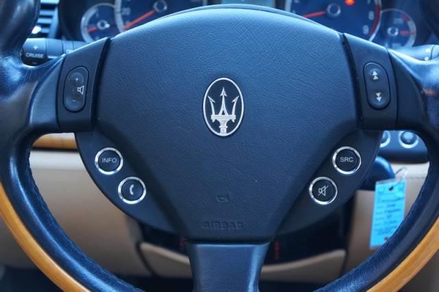 Maserati Quattroporte 2008 photo 12