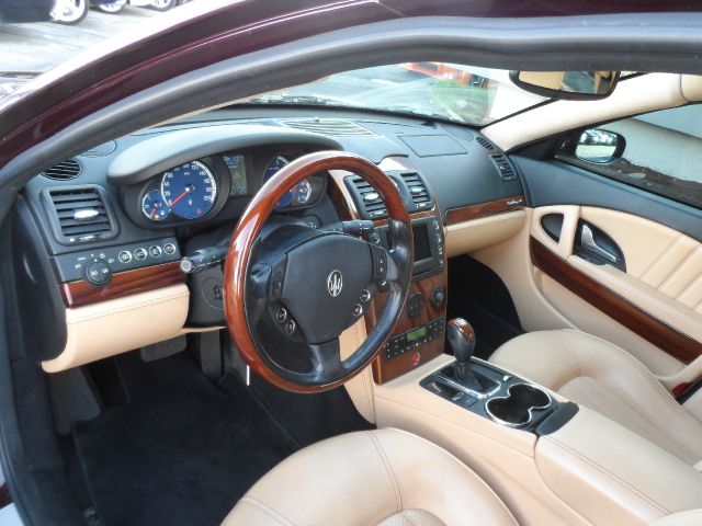 Maserati Quattroporte 2008 photo 14